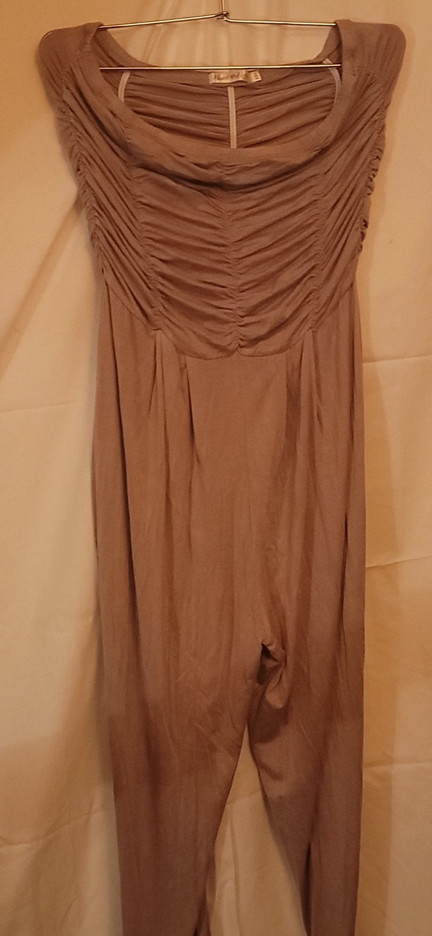 Heart Hips Taupe Ruched Dress